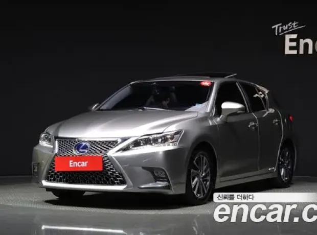 Lexus CT200h, 2018