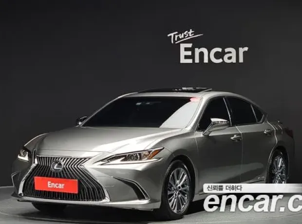 Lexus ES300h 7th generation, 2018