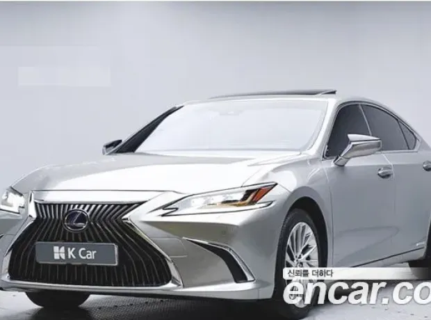 Lexus ES300h 7th generation, 2020