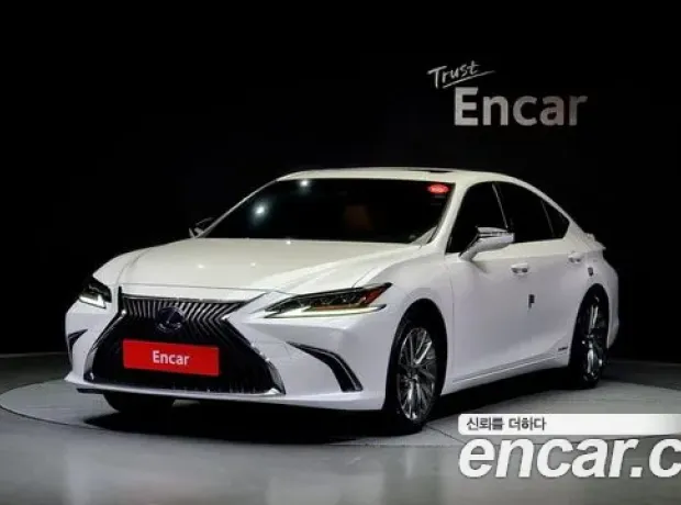 Lexus ES300h 7th generation, 2021