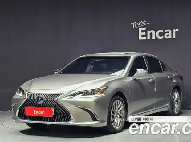 Lexus ES300h 7th generation, 2021