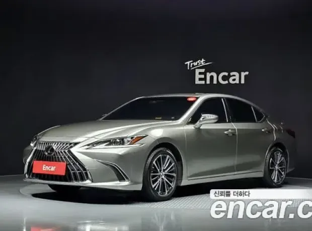 Lexus ES300h 7th generation, 2023