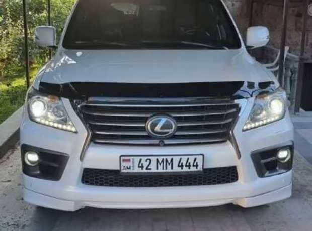 Lexus LX, Бензин, 2014