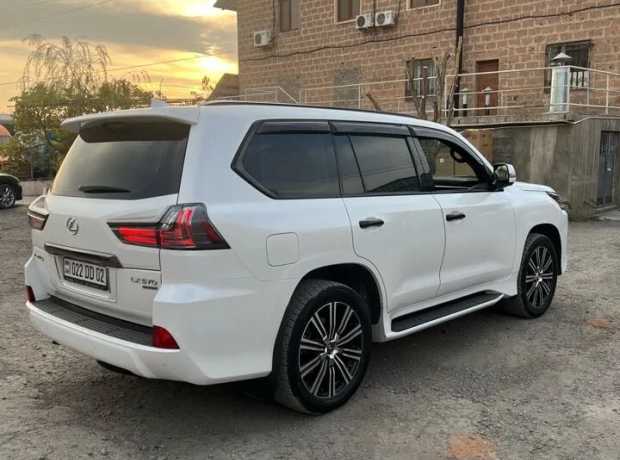 Lexus LX, Бензин, 2020