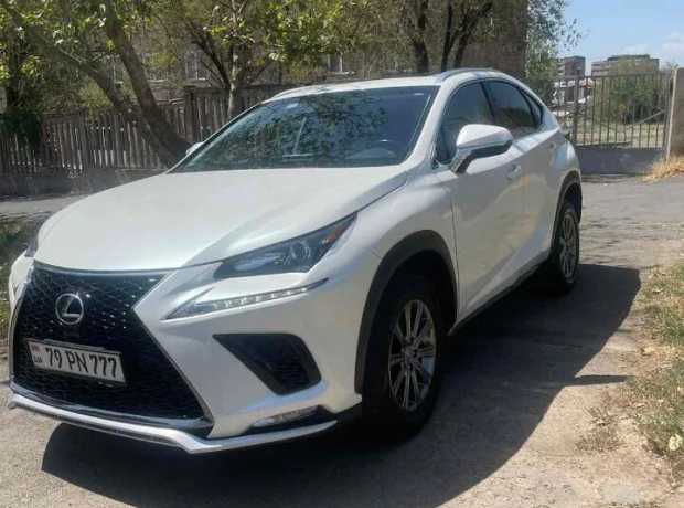 Lexus NX, Бензин, 2016