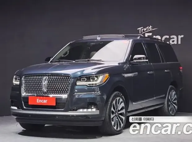 Lincoln Navigator, 2022