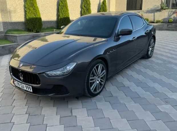 Maserati Ghibli, Бензин, 2016