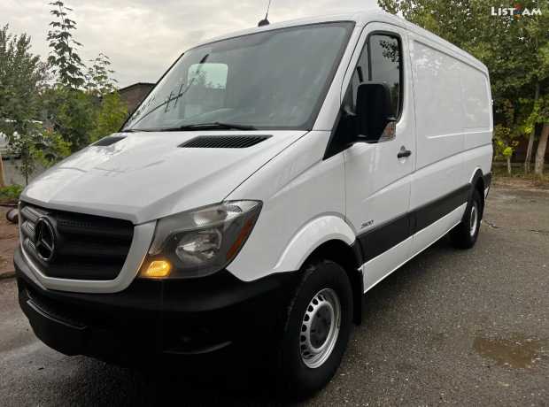 Mercedes-Benz Sprinter, Дизель, 2015