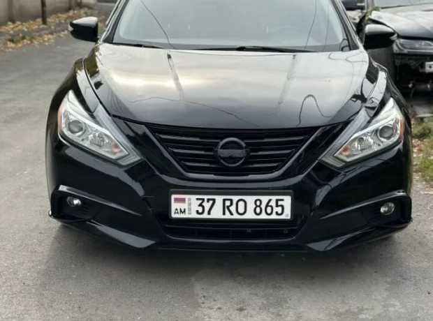 Nissan Altima, Бензин, 2017