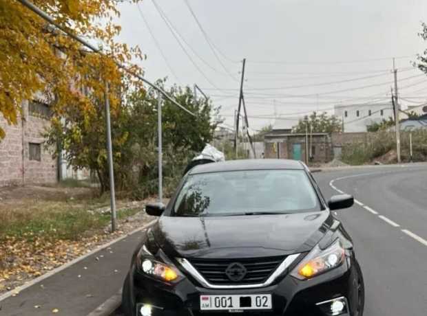 Nissan Altima, Бензин, 2018