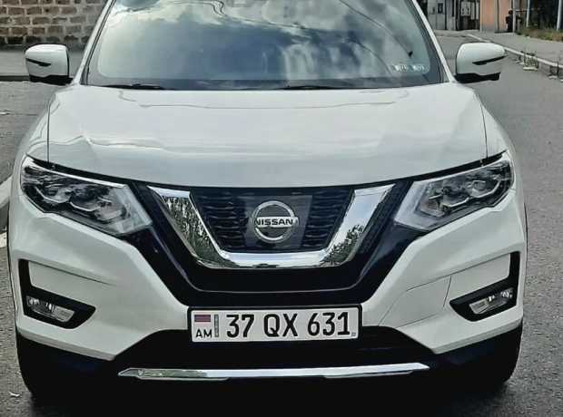 Nissan Rogue, Бензин, 2017