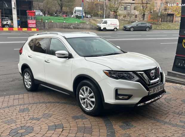 Nissan Rogue, Бензин, 2017