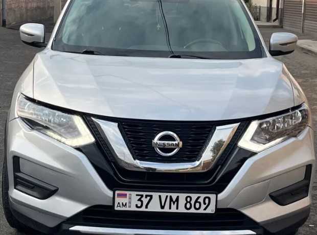 Nissan Rogue, Бензин, 2017