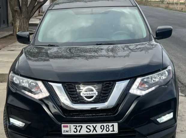 Nissan Rogue, Бензин, 2017