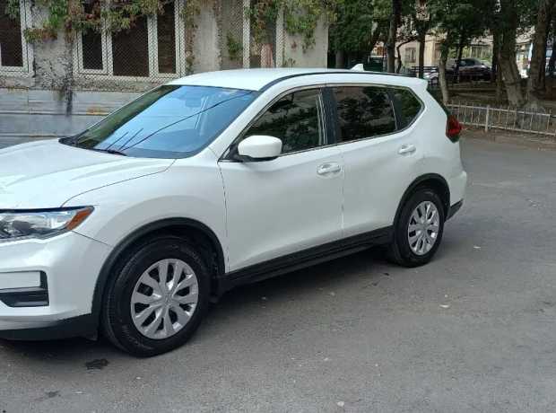 Nissan Rogue, Бензин, 2018