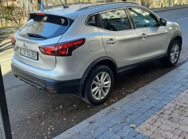 Nissan Rogue Sport, Бензин, 2017