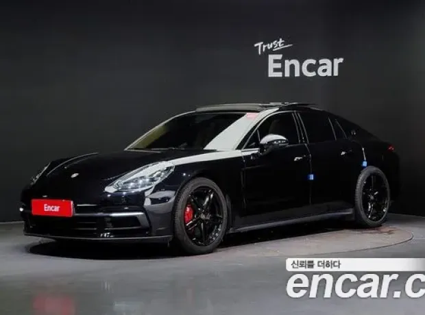 Porsche Panamera (971), 2018