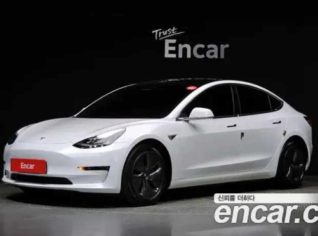 Tesla Model 3, 2020