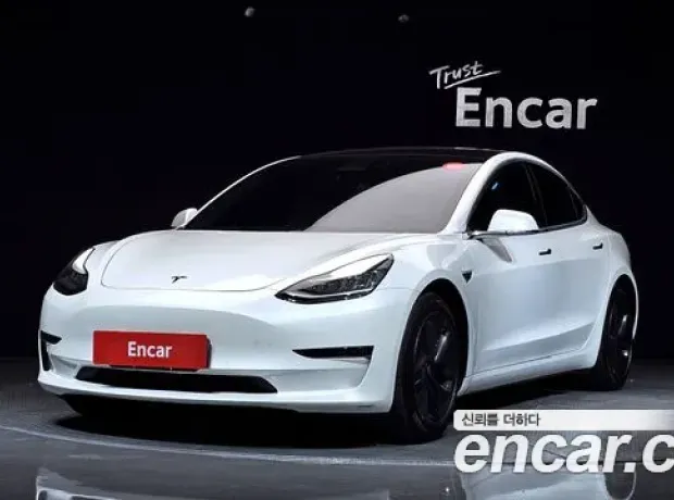 Tesla Model 3, 2020