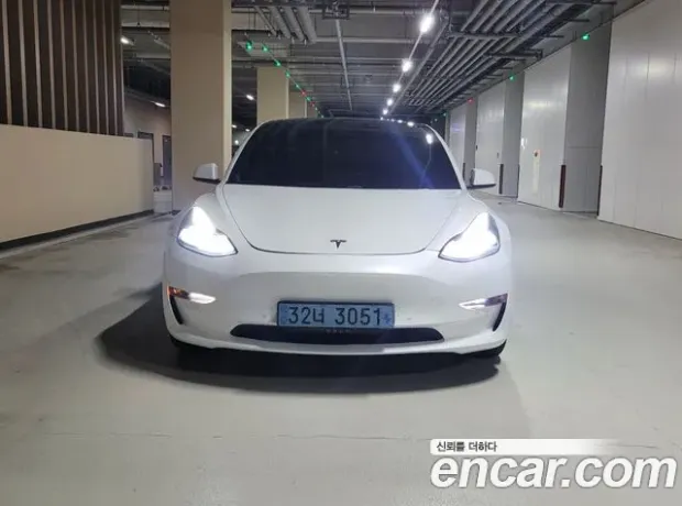 Tesla Model 3, 2021