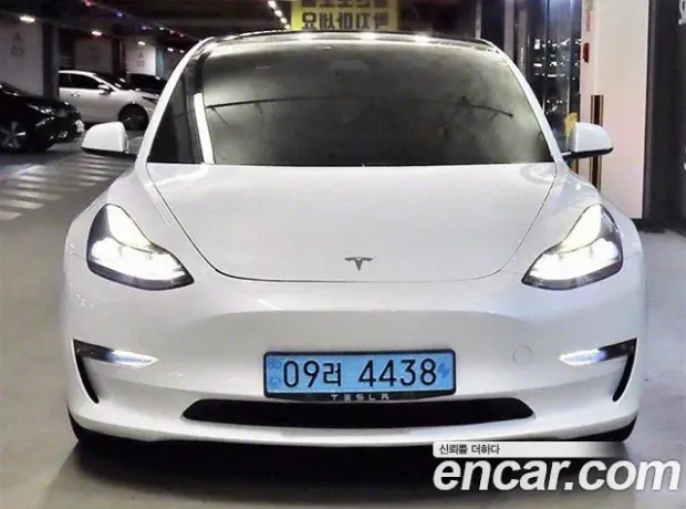 Tesla Model 3, 2021