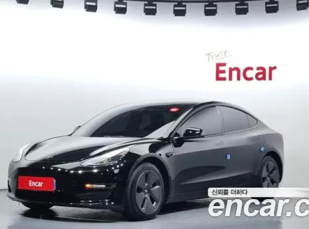 Tesla Model 3, 2022