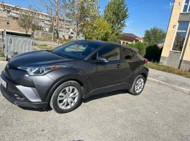 Toyota C-HR, Бензин, 2018