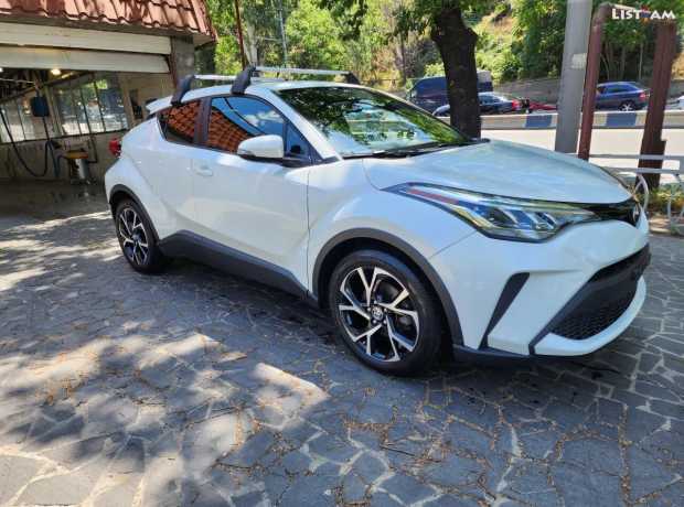 Toyota C-HR, Бензин, 2021