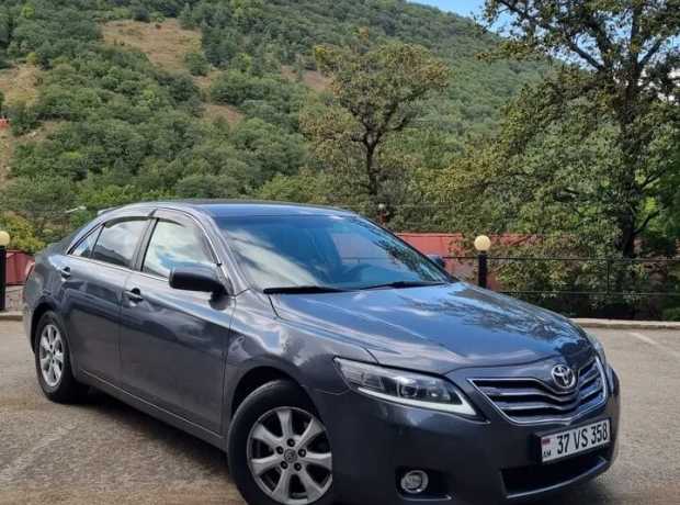 Toyota Camry, Бензин, 2010