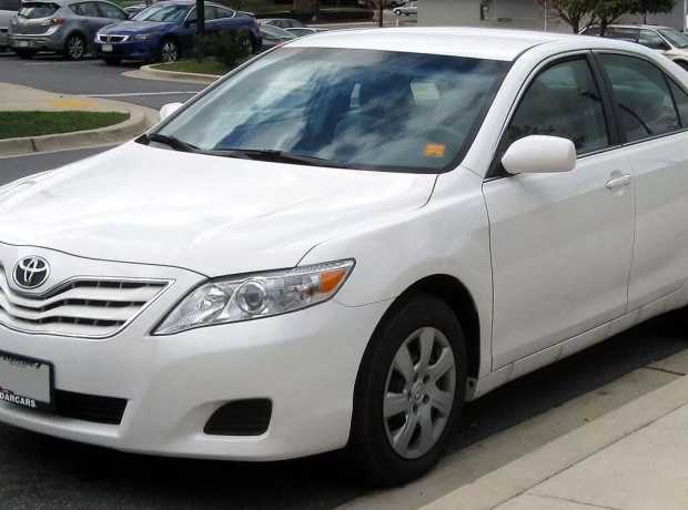 Toyota Camry, Бензин, 2010