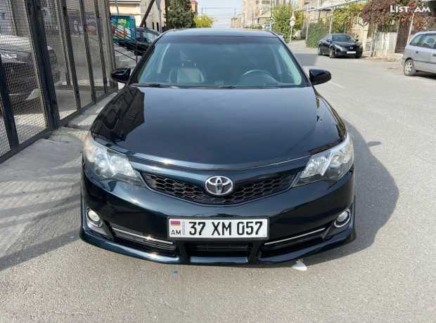 Toyota Camry, Бензин, 2013