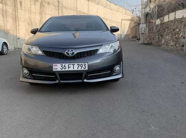 Toyota Camry, Бензин, 2013