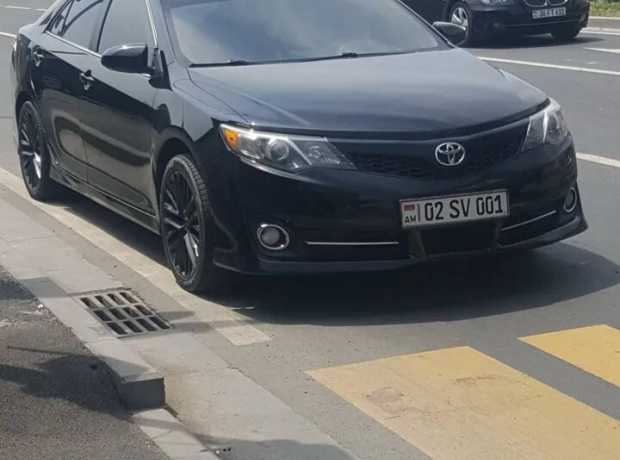 Toyota Camry, Бензин, 2014