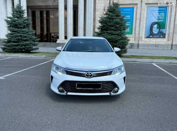 Toyota Camry, Бензин, 2016