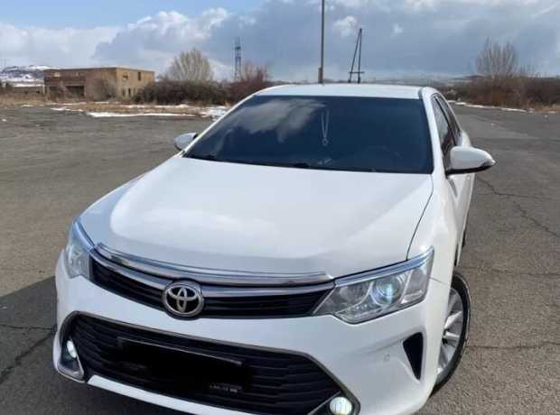 Toyota Camry, Бензин, 2017