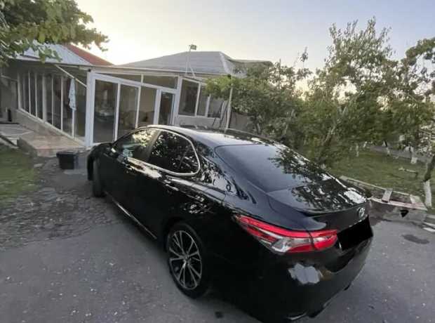 Toyota Camry, Бензин, 2018