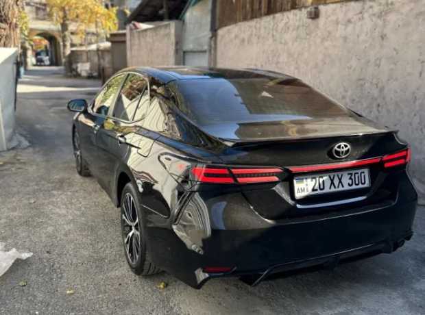 Toyota Camry, Бензин, 2018