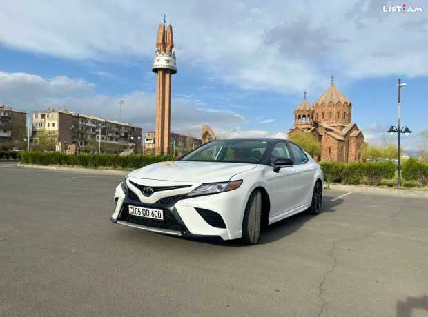 Toyota Camry, Бензин, 2019