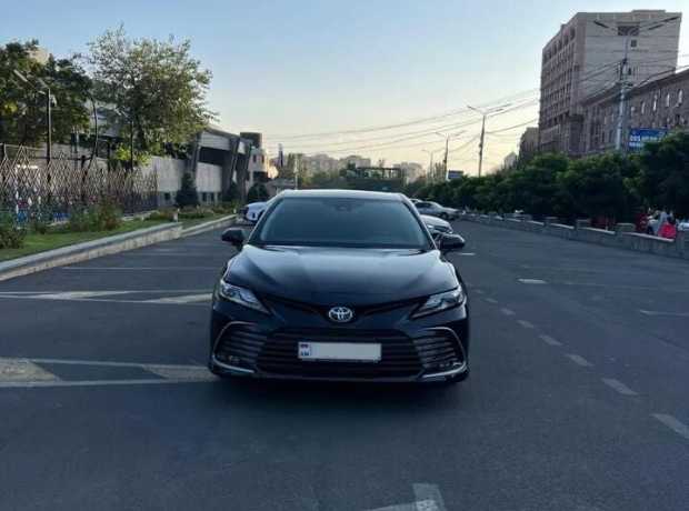 Toyota Camry, Бензин, 2019