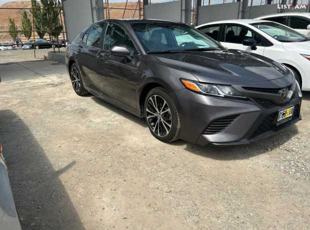 Toyota Camry, Бензин, 2019