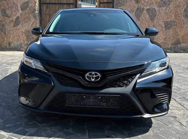 Toyota Camry, Бензин, 2019