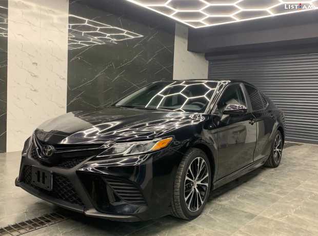 Toyota Camry, Бензин, 2019