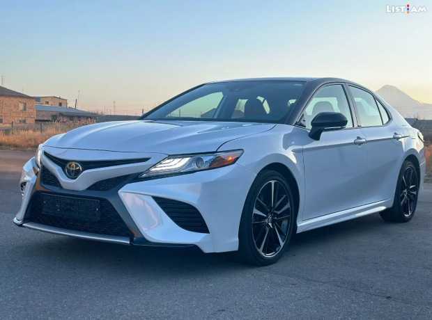 Toyota Camry, Бензин, 2019