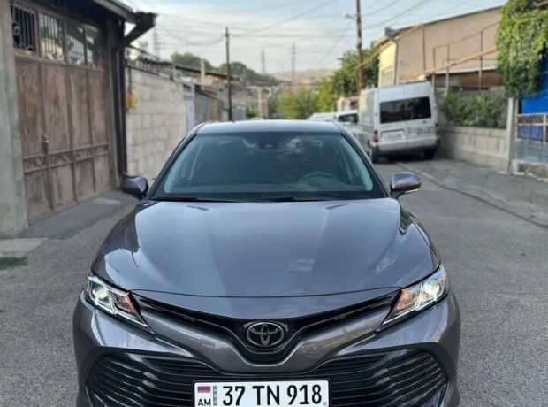 Toyota Camry, Бензин, 2020