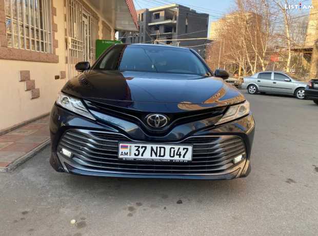 Toyota Camry, Бензин, 2020