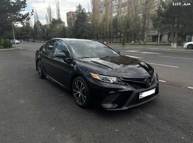 Toyota Camry, Бензин, 2020