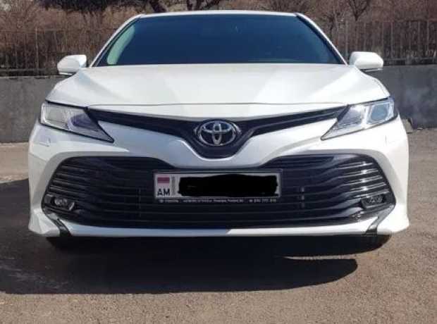 Toyota Camry, Бензин, 2021