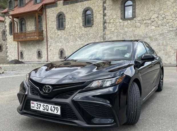 Toyota Camry, Бензин, 2021