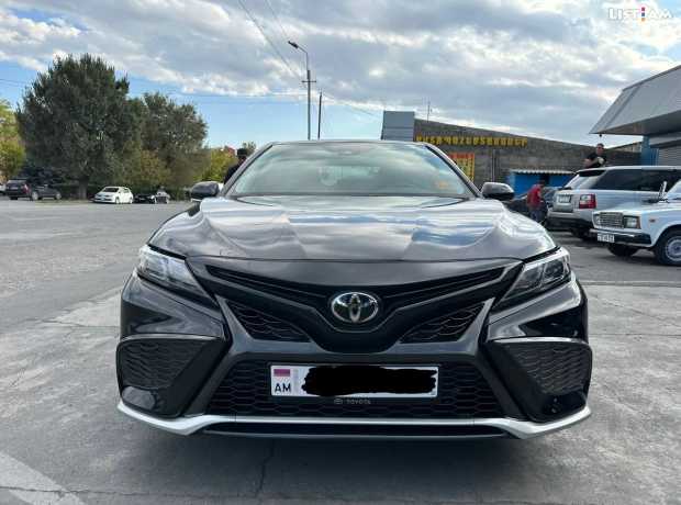 Toyota Camry, Бензин, 2022