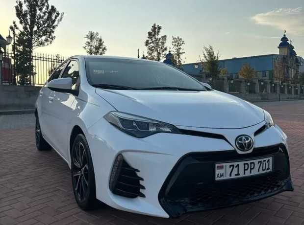 Toyota Corolla, Бензин, 2016